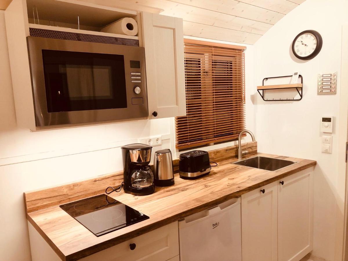 Zirkuswagen Mit Outdoor Whirlpool Und Garten Petershagen-Eggersdorf ภายนอก รูปภาพ