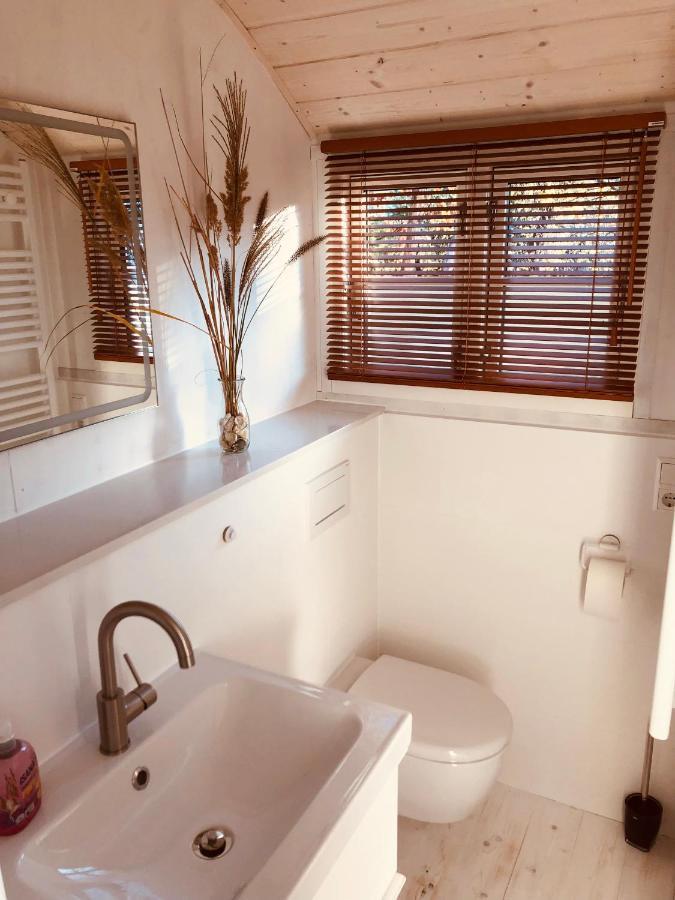 Zirkuswagen Mit Outdoor Whirlpool Und Garten Petershagen-Eggersdorf ภายนอก รูปภาพ